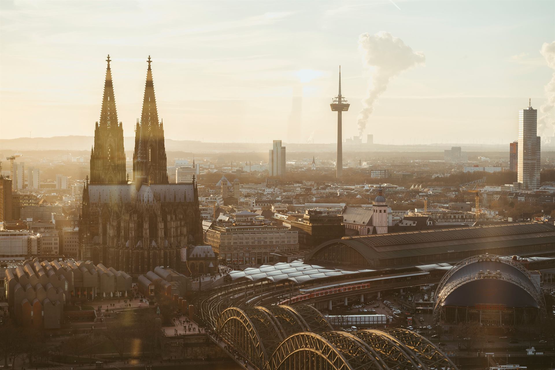 Kölner Dom in der Abendsonne
